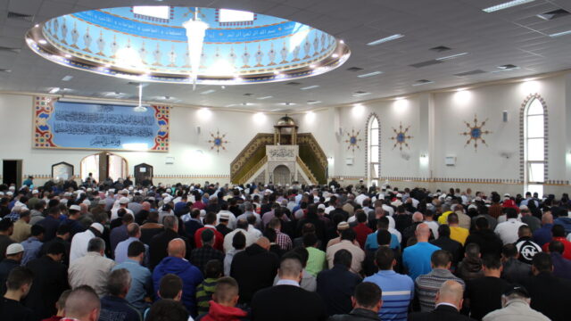 Eid_Prayer_at_Lakemba_Mosque